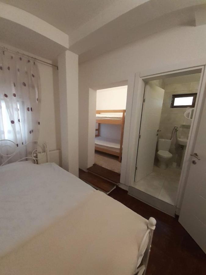 Apartmani Zaara SJJ Eksteriør bilde
