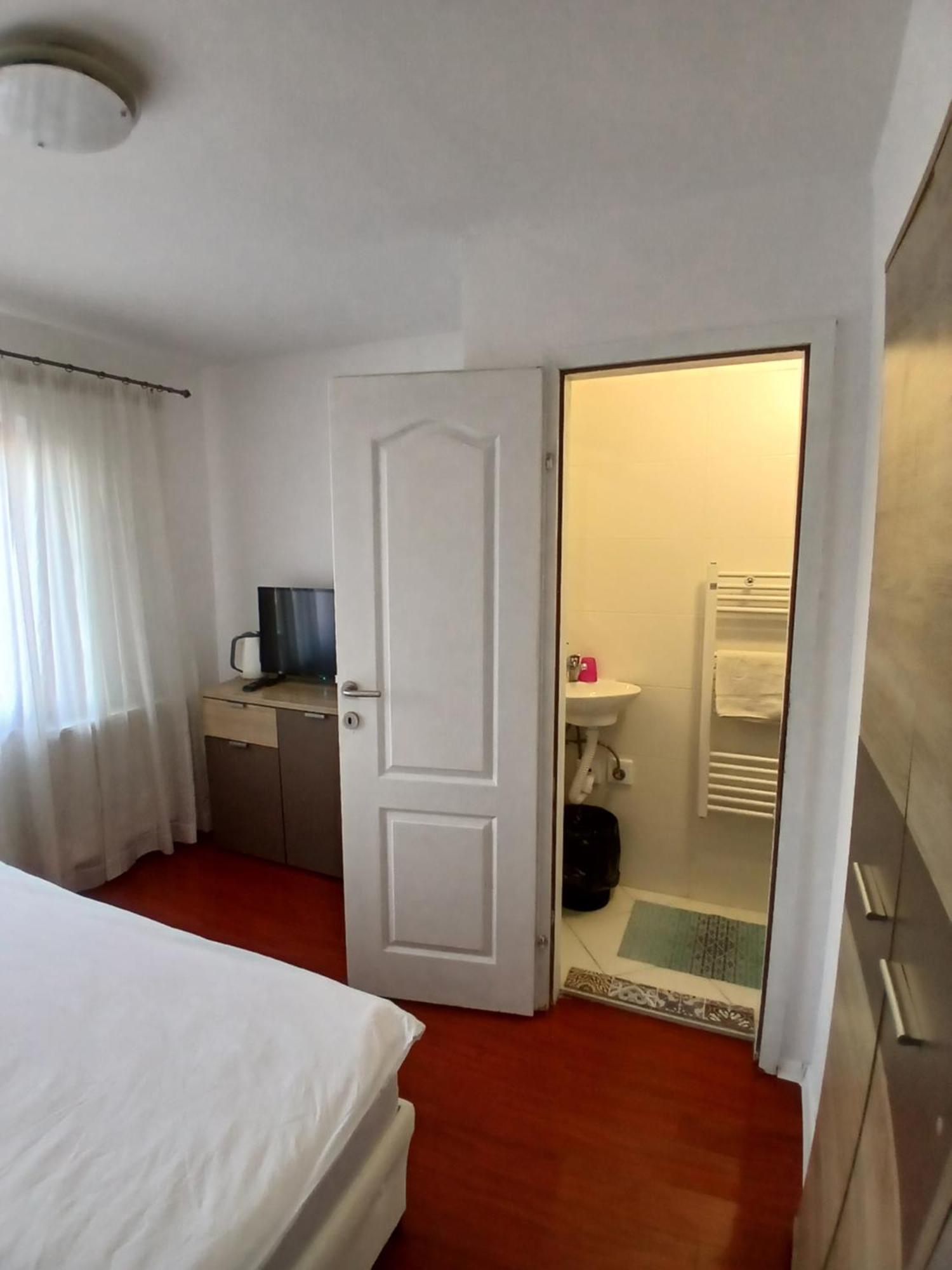 Apartmani Zaara SJJ Eksteriør bilde